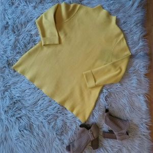 Gorgeous Yellow Sweater XL